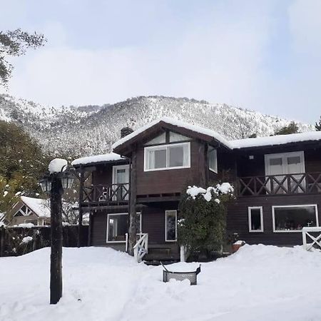 Indomito Hostel San Carlos de Bariloche Eksteriør billede