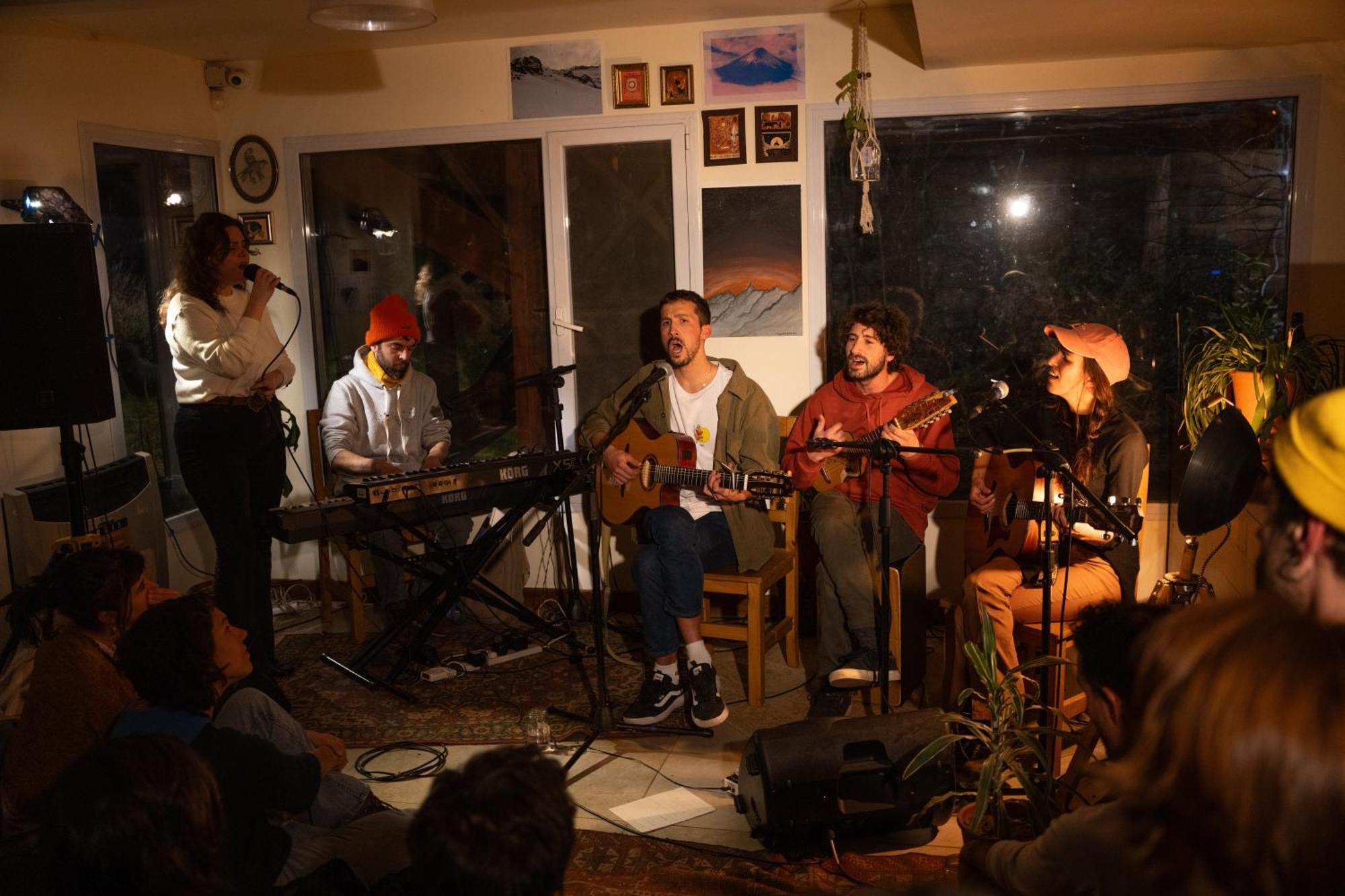 Indomito Hostel San Carlos de Bariloche Eksteriør billede