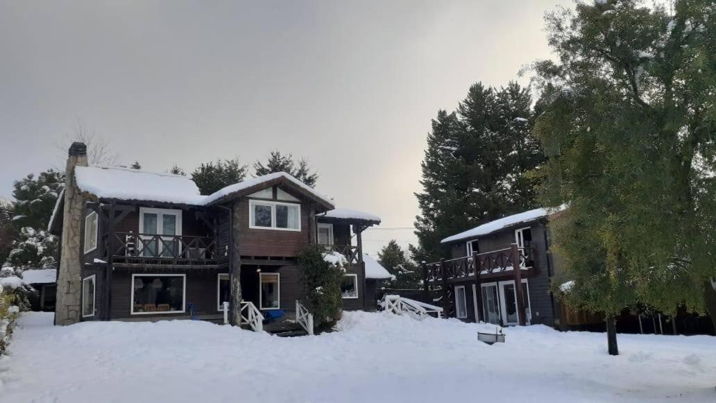 Indomito Hostel San Carlos de Bariloche Eksteriør billede