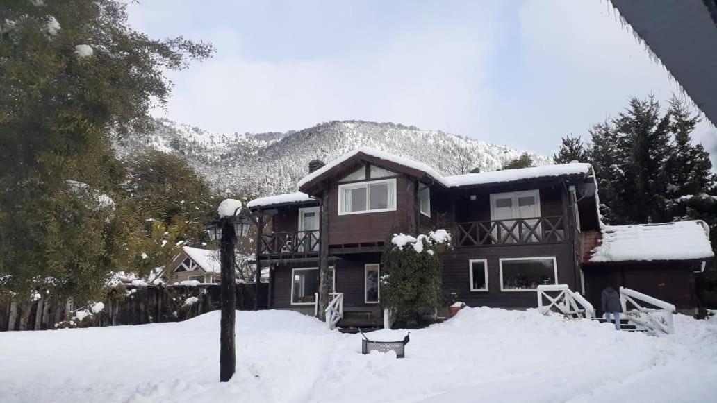 Indomito Hostel San Carlos de Bariloche Eksteriør billede